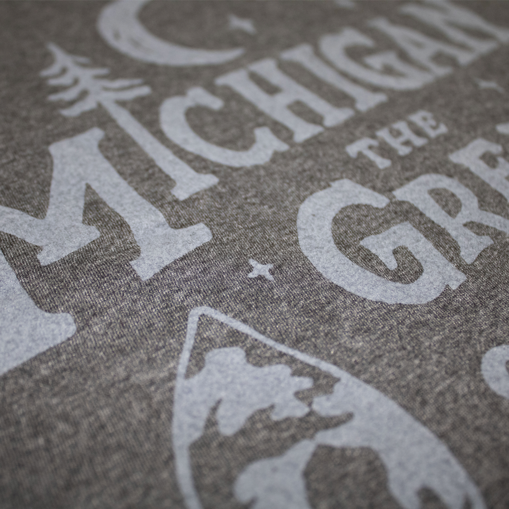 Mens T-Shirt Michigan Vintage Font (Heather Black)