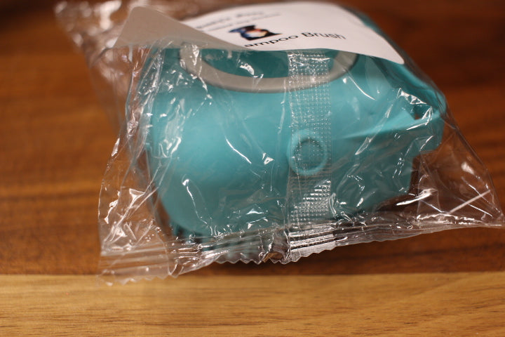Dog Shampoo Brush in Blue – Almosta Bee Farm